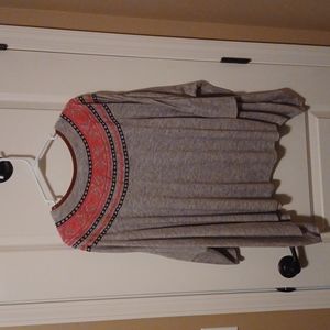 Short sleeve flowy sweater